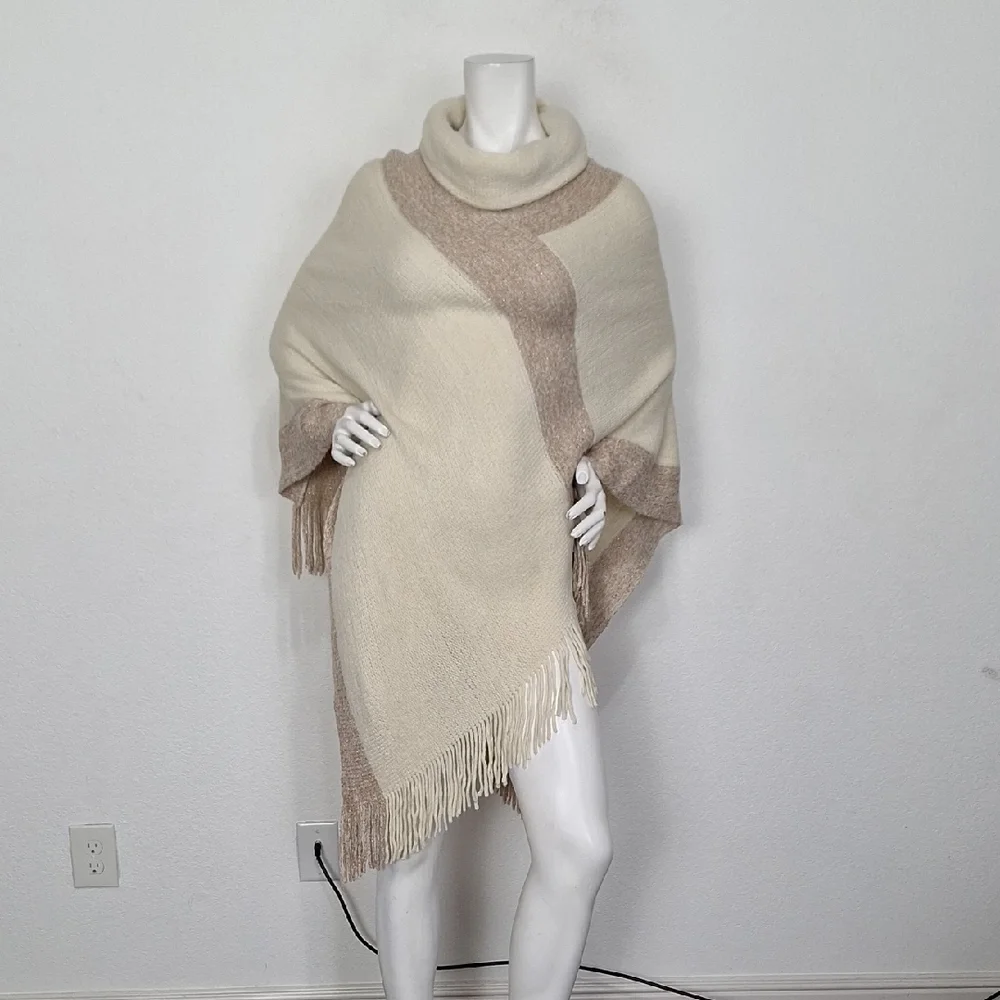 Urban Outfitters Cream & Taupe Cozy Soft Warm Knit Fringe Boho Poncho Wrap O/S
